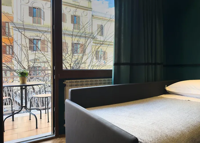 Vatican Domus Stefania Konukevi 4*